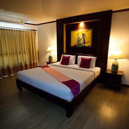 Chour Palace Hotel Mae Sai Esterno foto
