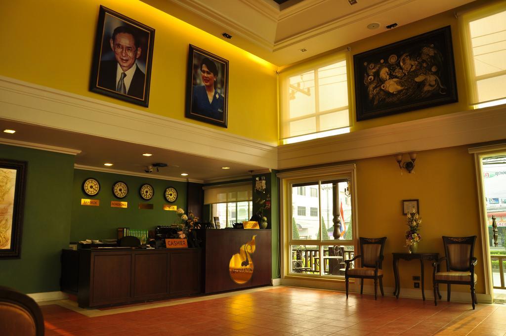 Chour Palace Hotel Mae Sai Esterno foto