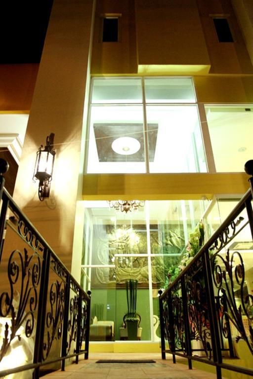 Chour Palace Hotel Mae Sai Esterno foto